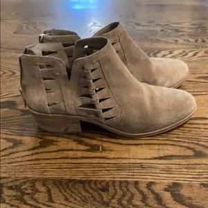 Vince Camuto booties - suede